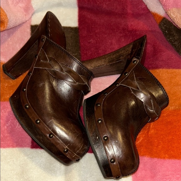 Brown Leather Mules with Chunky Heel - Picture 3 of 8